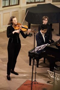 Lara Sophie Schmitt (Viola) und Toni Ming Geiger Foto: ©Andreas Malkmus